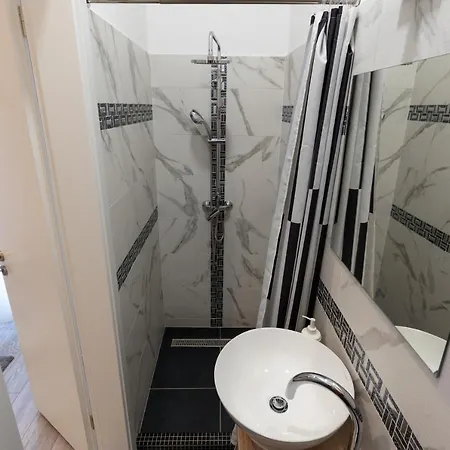 דירה Karavan Corner *